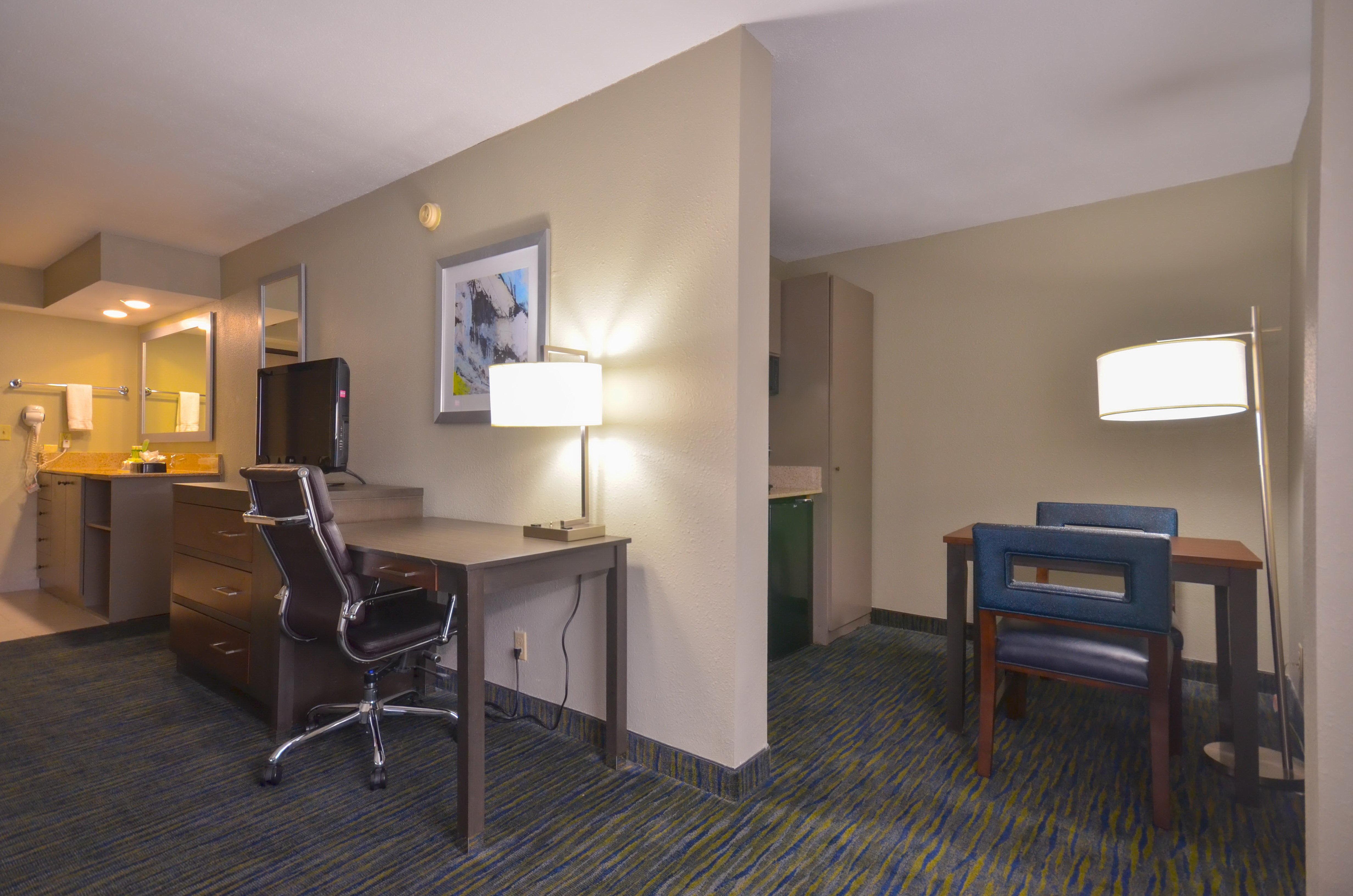 Holiday Inn Express & Suites Fayetteville University Of Arkansas Area By Ihg Экстерьер фото